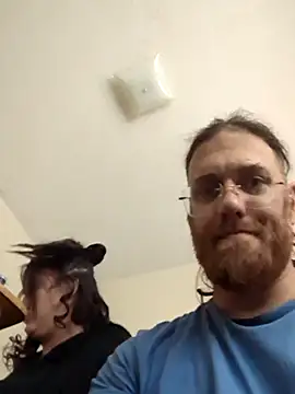 Geeznuts19 online show from 11/20/25, 05:34