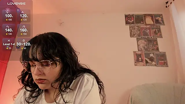 Snapshot of lylah_brosst chatting on 03/19/25, 09:58 lylah brosst online show from 03/19/25, 09:58