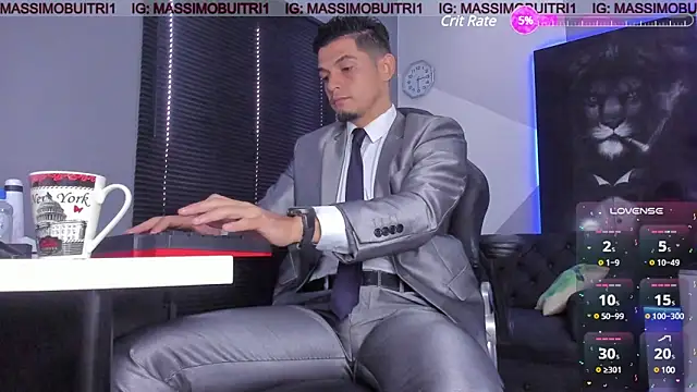 massimo g online show from 03/10/25, 01:32