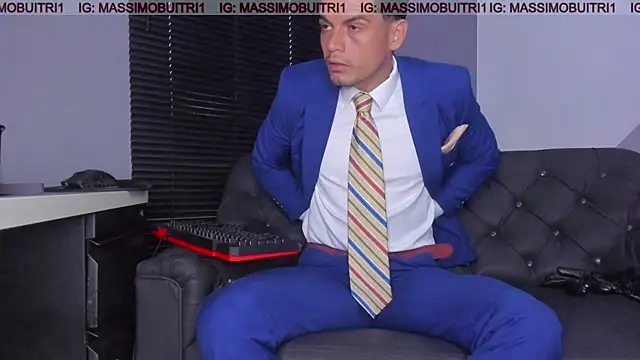 massimo g online show from 11/17/25, 11:05