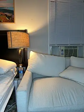 Snapshot of africandickxxl chatting on 10/08/25, 11:46 africandickxxl online show from 10/08/25, 11:46