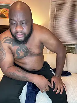 Snapshot of africandickxxl chatting on 10/11/25, 02:11 africandickxxl online show from 10/11/25, 02:11