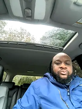 Snapshot of africandickxxl chatting on 10/28/25, 12:52 africandickxxl online show from 10/28/25, 12:52