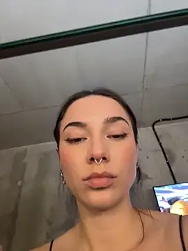 sinthiaroze online show from 11/01/25, 08:00