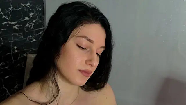 Snapshot of moniqque chatting on 01/09/25, 08:34 moniqque online show from 01/09/25, 08:34