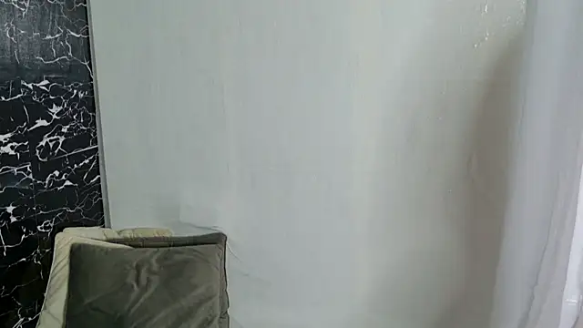Snapshot of moniqque chatting on 01/10/25, 08:40 moniqque online show from 01/10/25, 08:40