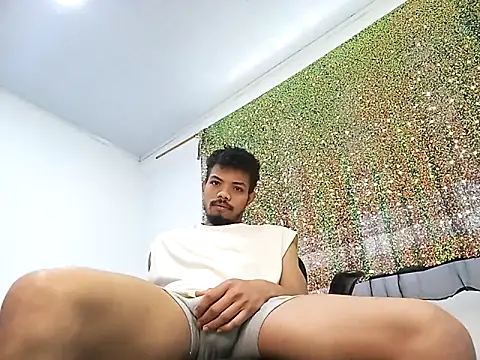 danidiazto2023 online show from 02/11/25, 09:14