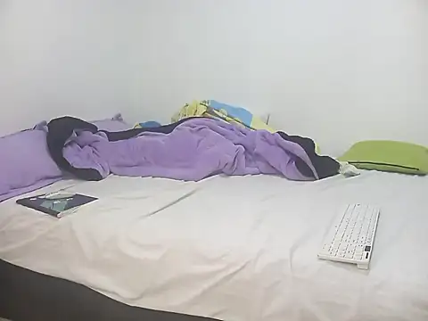 danidiazto2023 online show from 02/13/25, 08:03