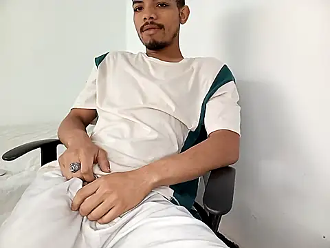 danidiazto2023 online show from 03/02/25, 03:48