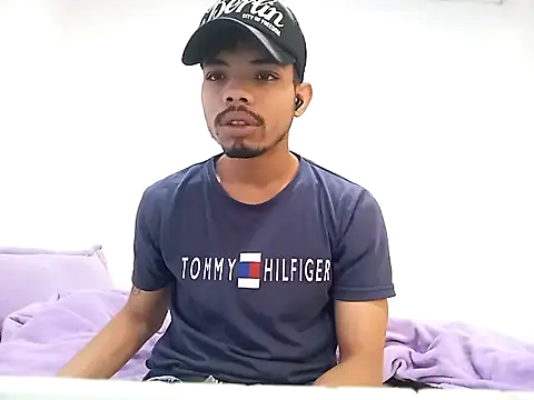 danidiazto2023 online show from 03/04/25, 04:52