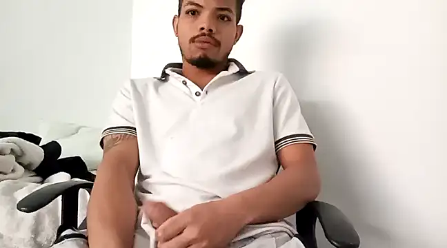 danidiazto2023 online show from 03/09/25, 12:20