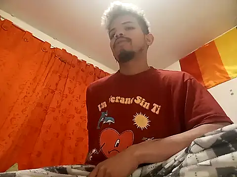 danidiazto2023 online show from 10/16/25, 12:22