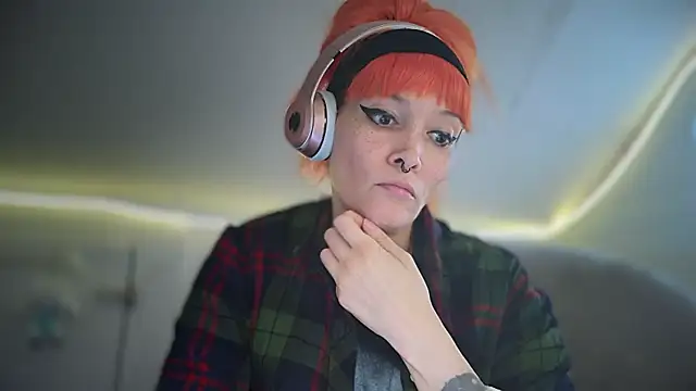 FRRANNKIE online show from 10/14/25, 07:09