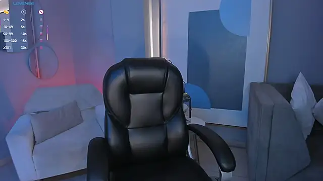 DannaCruz online show from 11/16/25, 05:07