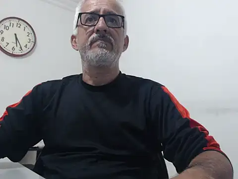 Snapshot of cenizo10124 chatting on 12/02/24, 10:23 cenizo10124 online show from 12/02/24, 10:23