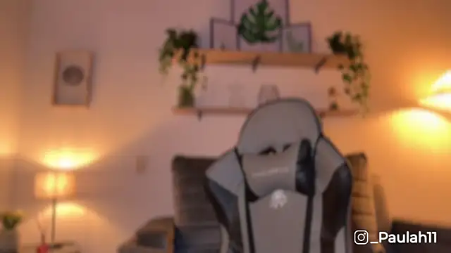 Paulah x online show from 10/18/25, 07:47