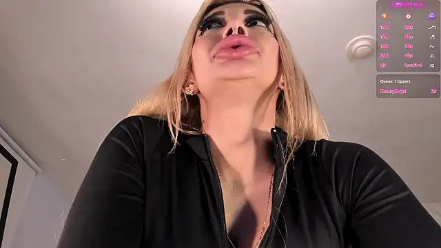 SophiePalmer online show from 02/26/25, 02:46