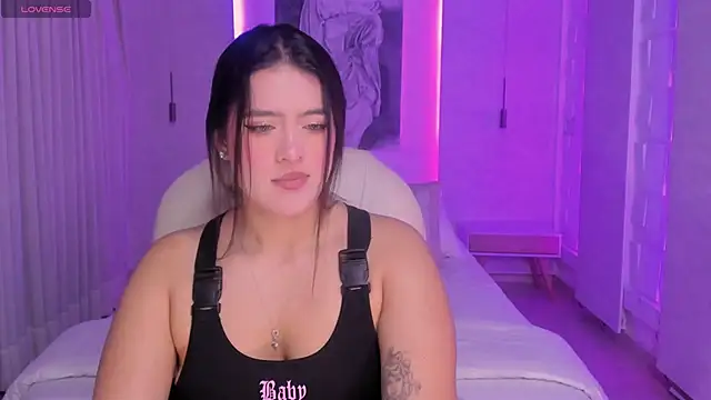 Snapshot of nathalie_rivers chatting on 11/07/25, 10:59 nathalie rivers online show from 11/07/25, 10:59