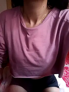 Snapshot of LissaThompsom chatting on 03/04/25, 12:12 LissaThompsom online show from 03/04/25, 12:12