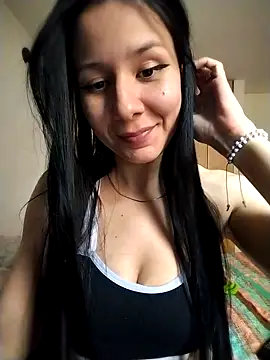 Snapshot of LissaThompsom chatting on 09/23/25, 06:33 LissaThompsom online show from 09/23/25, 06:33