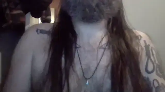 Snapshot of Thrillhouse chatting on 12/11/24, 06:42 Thrillhouse online show from 12/11/24, 06:42