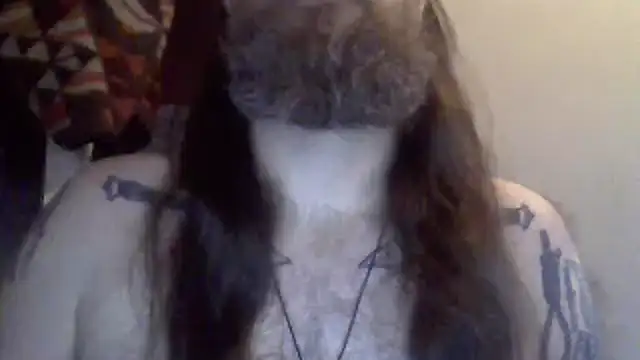 Snapshot of Thrillhouse chatting on 12/23/24, 08:55 Thrillhouse online show from 12/23/24, 08:55