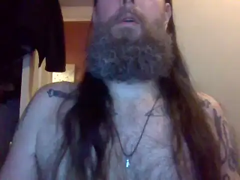 Snapshot of Thrillhouse chatting on 02/19/25, 07:38 Thrillhouse online show from 02/19/25, 07:38