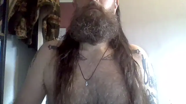 Snapshot of Thrillhouse chatting on 03/14/25, 11:12 Thrillhouse online show from 03/14/25, 11:12