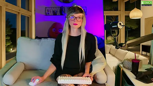 Kittychatte online show from 10/07/25, 08:06