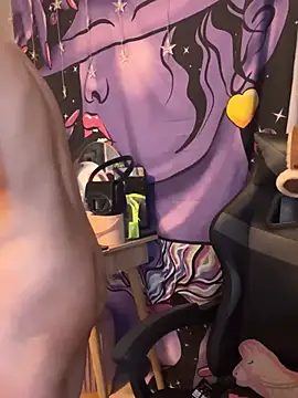 LaPetitechienne1 online show from 01/11/25, 04:14