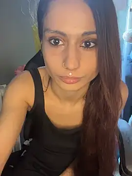 LaPetitechienne1 online show from 01/21/25, 08:19