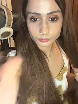 LaPetitechienne1 online show from 01/25/25, 06:57