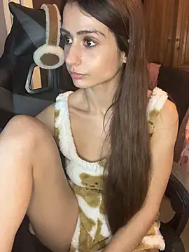 LaPetitechienne1 online show from 01/26/25, 01:09