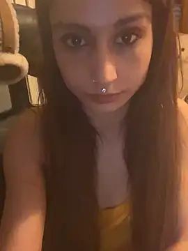 LaPetitechienne1 online show from 02/03/25, 08:57