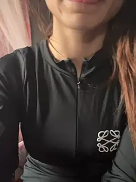 LaPetitechienne1 online show from 03/14/25, 07:59