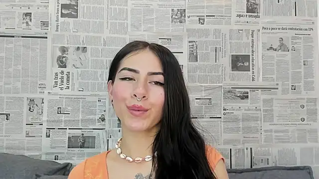 Mhelanny2 online show from 12/14/24, 10:45