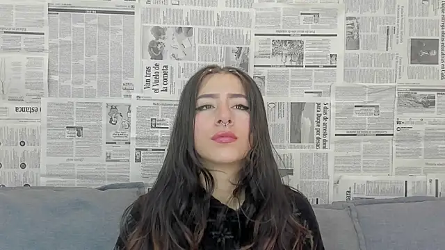 Mhelanny2 online show from 12/22/24, 06:06