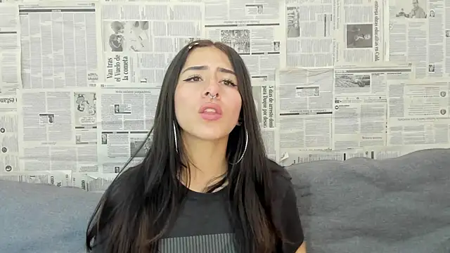 Mhelanny2 online show from 01/19/25, 08:41