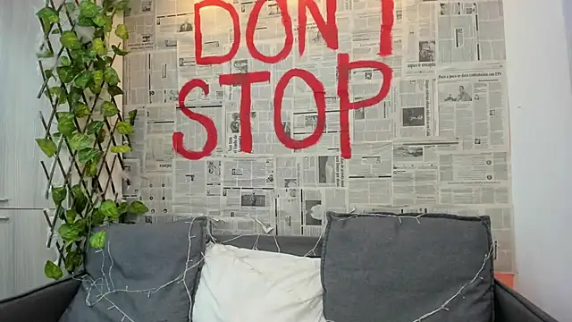 Mhelanny2 online show from 02/01/25, 03:30