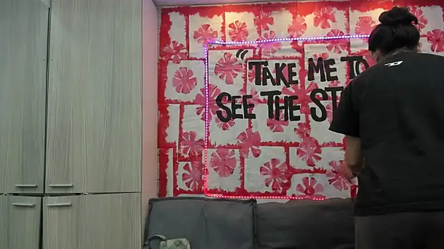 Mhelanny2 online show from 03/07/25, 05:40