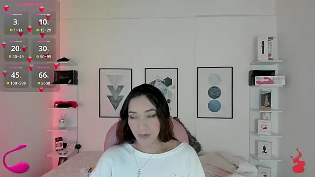 Snapshot of cristal__hot_1 chatting on 01/17/25, 04:06 cristal hot 1 online show from 01/17/25, 04:06