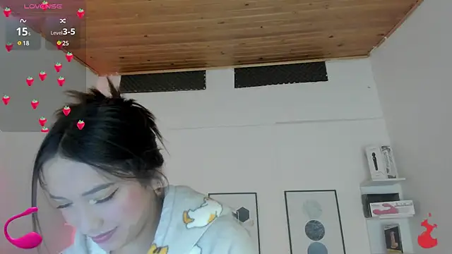 Snapshot of cristal__hot_1 chatting on 01/19/25, 10:06 cristal hot 1 online show from 01/19/25, 10:06