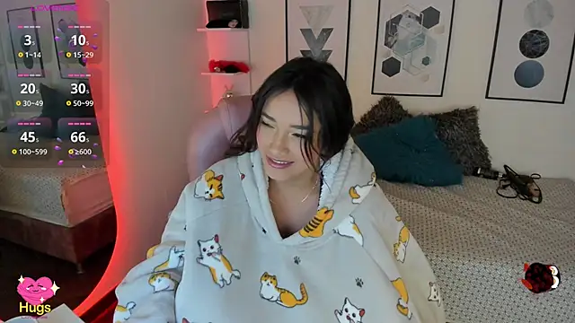 Snapshot of cristal__hot_1 chatting on 02/25/25, 10:15 cristal hot 1 online show from 02/25/25, 10:15