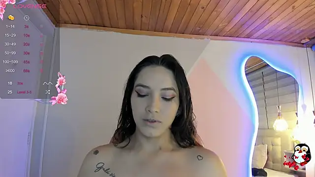 Snapshot of cristal__hot_1 chatting on 09/14/25, 05:06 cristal hot 1 online show from 09/14/25, 05:06