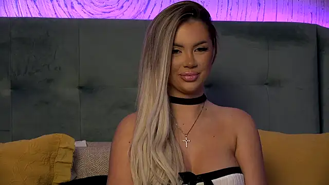 Snapshot of IvyRubens chatting on 02/11/25, 09:31 IvyRubens online show from 02/11/25, 09:31