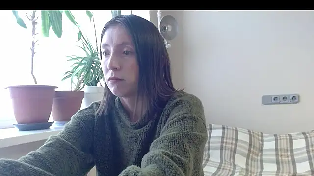 Snapshot of Sophi_Cute chatting on 02/19/25, 02:12 Sophi Cute online show from 02/19/25, 02:12