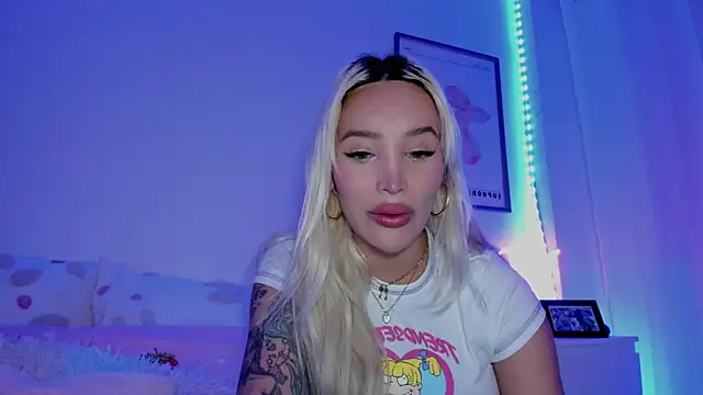  viioletweekend  online show from 03/12/25, 09:35