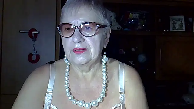 SweetCherry27 online show from 10/01/25, 04:40