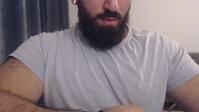 hugemachohandsome online show from 10/06/25, 09:01