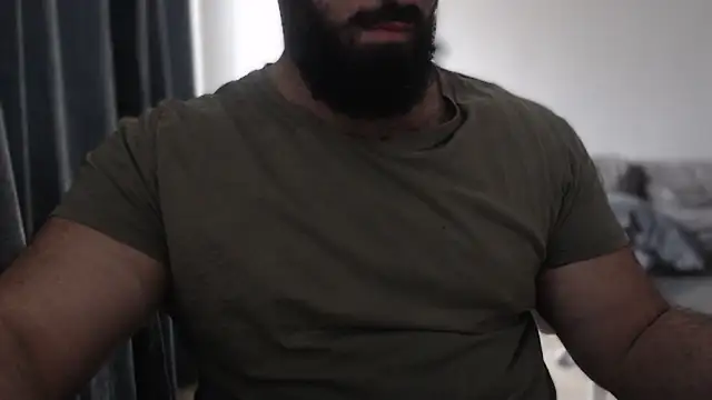 hugemachohandsome online show from 10/10/25, 07:18